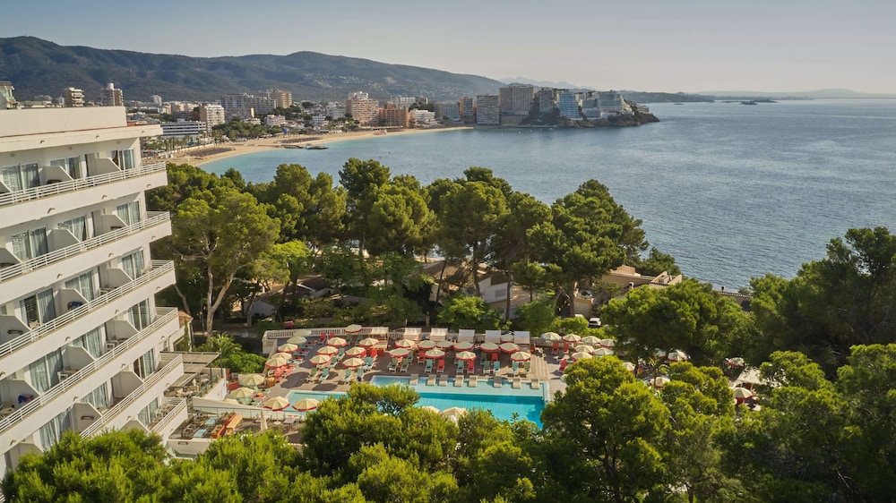 Alua Calvia - Hyatt Inclusive Collection — Swimming pool in Magaluf, Balearic Islands