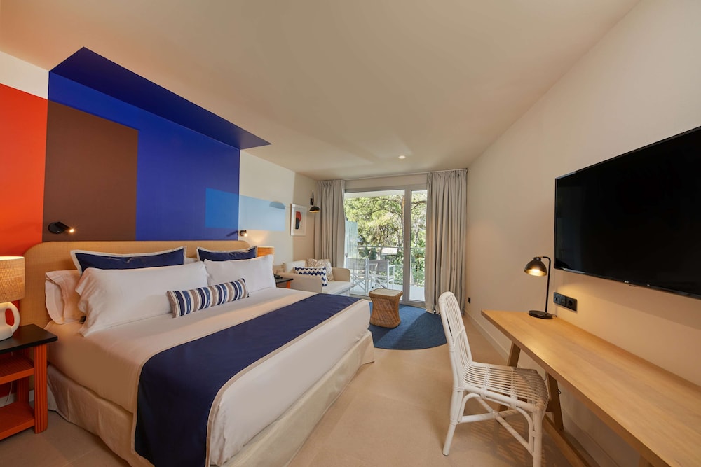 Alua Calvia - Hyatt Inclusive Collection — Hotel rooms in Magaluf, Balearic Islands