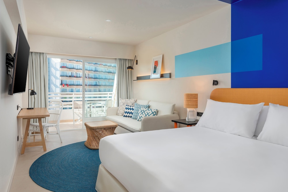Alua Calvia - Hyatt Inclusive Collection — Hotel rooms in Magaluf, Balearic Islands