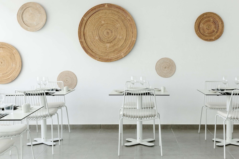 AluaSoul Ibiza -Adults Only - Hyatt Inclusive Collection — Restaurant & bars in Santa Eulalia, Balearic Islands