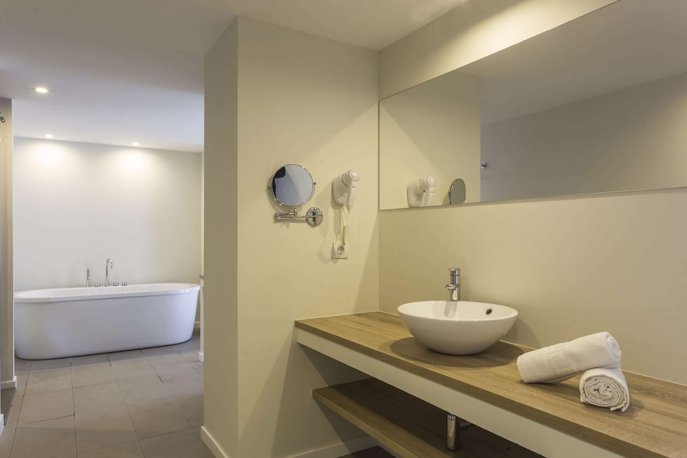 AluaSoul Ibiza -Adults Only - Hyatt Inclusive Collection — Hotel rooms in Santa Eulalia, Balearic Islands