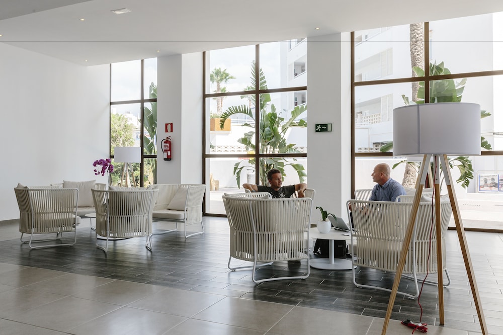 AluaSoul Ibiza -Adults Only - Hyatt Inclusive Collection — Hotel building in Santa Eulalia, Balearic Islands