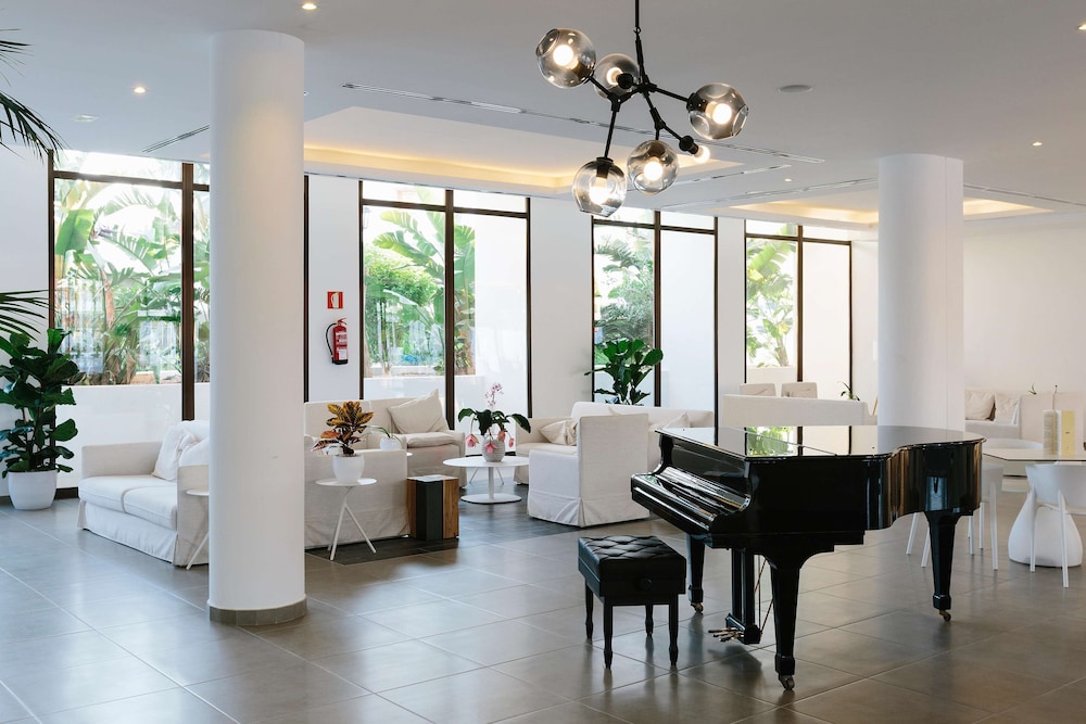 AluaSoul Ibiza -Adults Only - Hyatt Inclusive Collection — Hotel rooms in Santa Eulalia, Balearic Islands