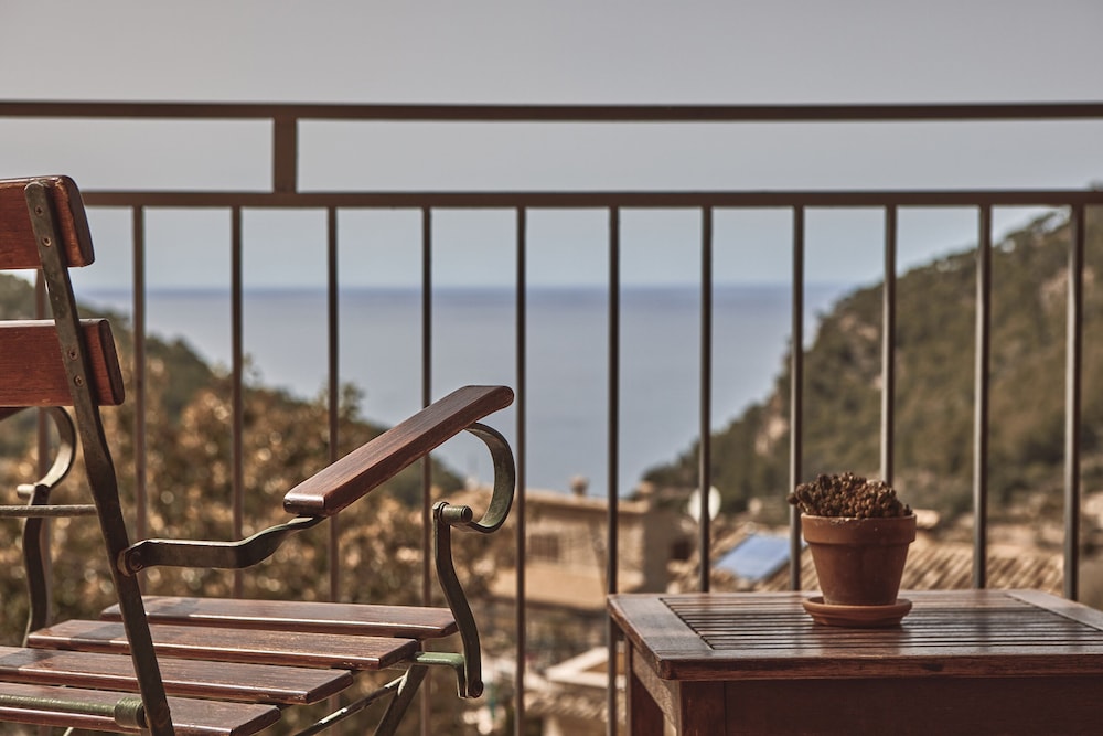 Hotel Maristel & Spa - Adults Only — Hotel building in Estellencs, Balearic Islands