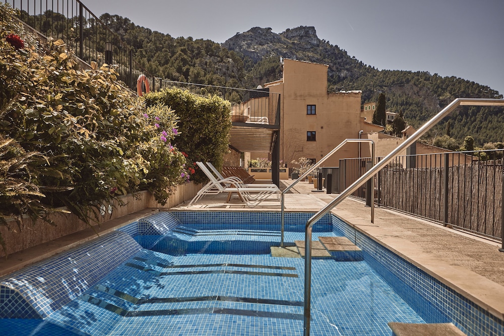 Hotel Maristel & Spa - Adults Only — Swimming pool in Estellencs, Balearic Islands