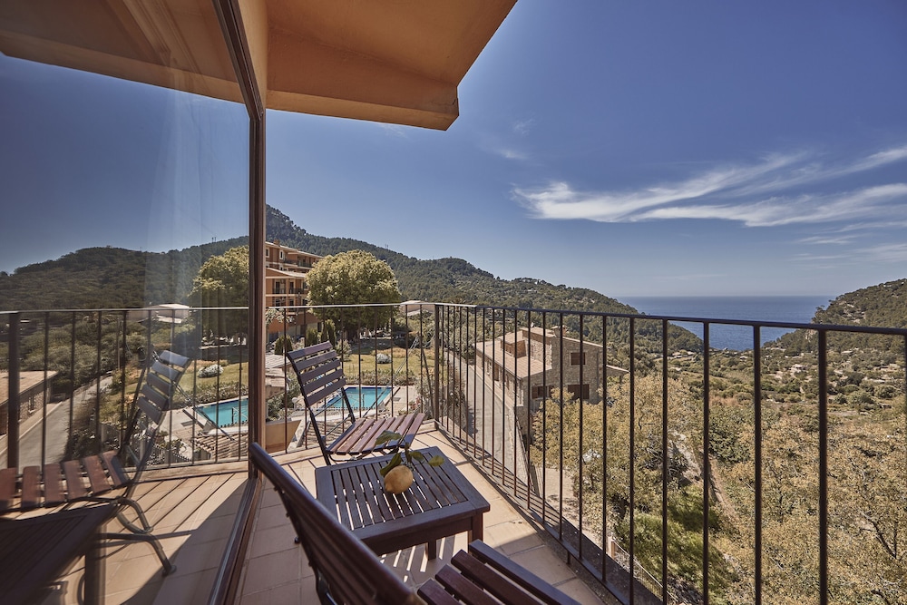 Hotel Maristel & Spa - Adults Only — Hotel building in Estellencs, Balearic Islands