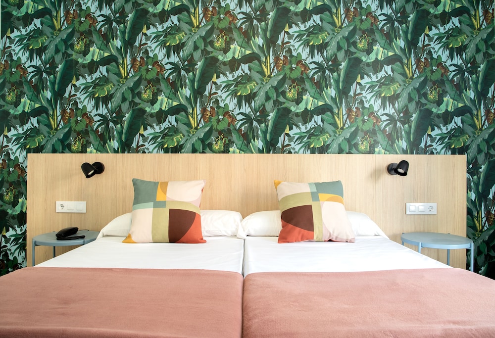 4U Miranda - Adults Only — Rooms in Santa Ponca, Balearic Islands