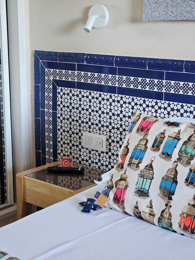 MUR Hotel Neptuno Gran Canaria - Adults Only — Hotel rooms in Playa del Ingles, Canary Islands