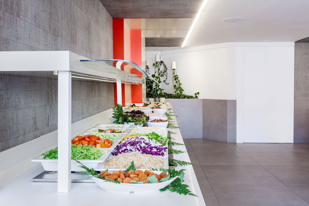 MUR Hotel Neptuno Gran Canaria - Adults Only — Restaurant & bars in Playa del Ingles, Canary Islands