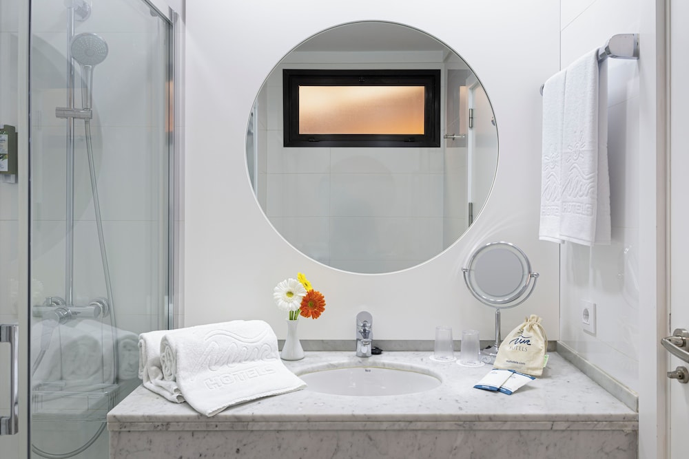 MUR Hotel Neptuno Gran Canaria - Adults Only — Hotel rooms in Playa del Ingles, Canary Islands