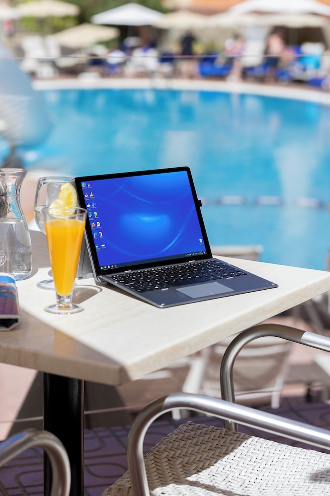 MUR Hotel Neptuno Gran Canaria - Adults Only — Swimming pool in Playa del Ingles, Canary Islands