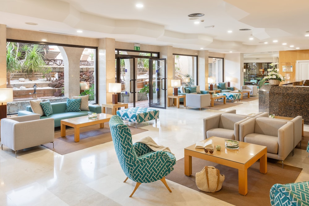 MUR Hotel Neptuno Gran Canaria - Adults Only — Hotel building in Playa del Ingles, Canary Islands