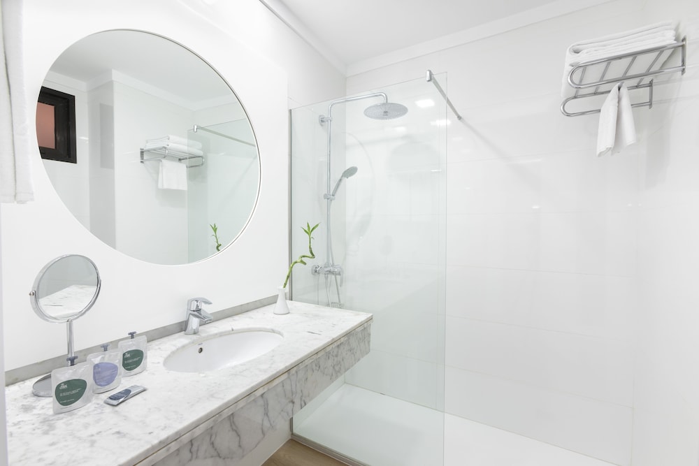 MUR Hotel Neptuno Gran Canaria - Adults Only — Hotel rooms in Playa del Ingles, Canary Islands