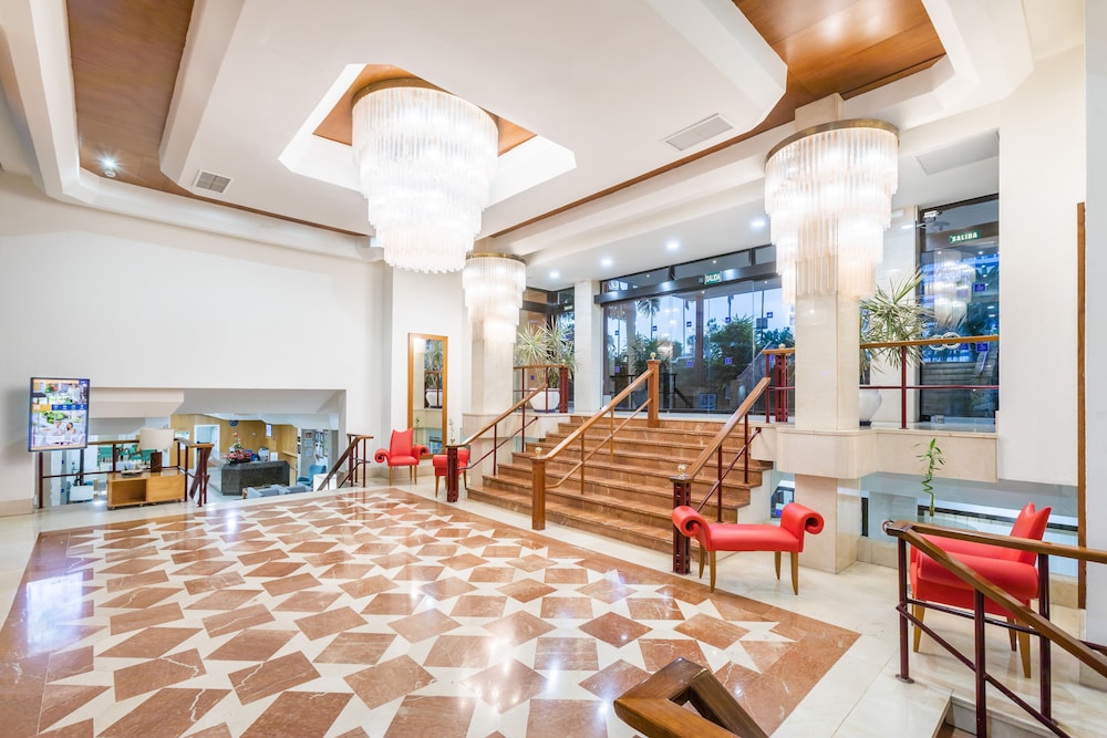 MUR Hotel Neptuno Gran Canaria - Adults Only — Hotel building in Playa del Ingles, Canary Islands