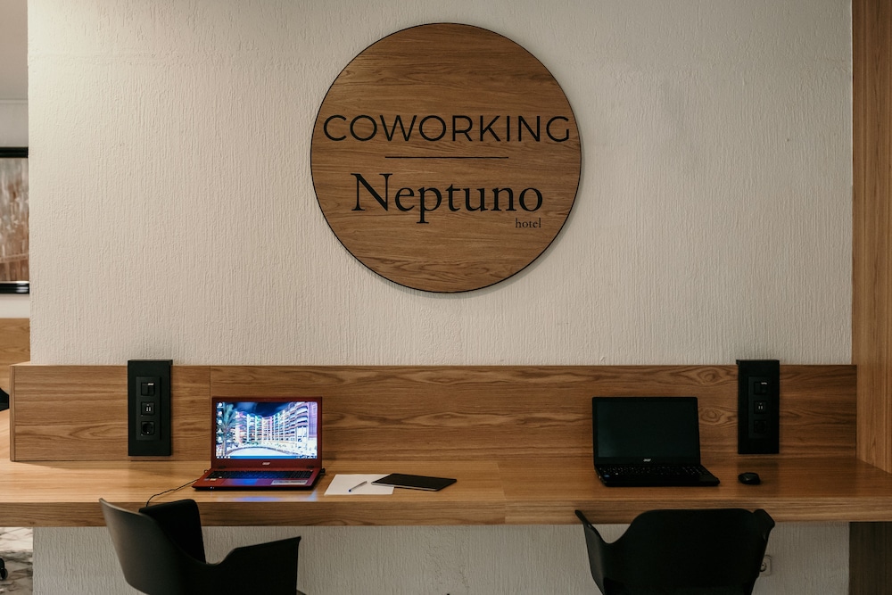 MUR Hotel Neptuno Gran Canaria - Adults Only — Hotel building in Playa del Ingles, Canary Islands