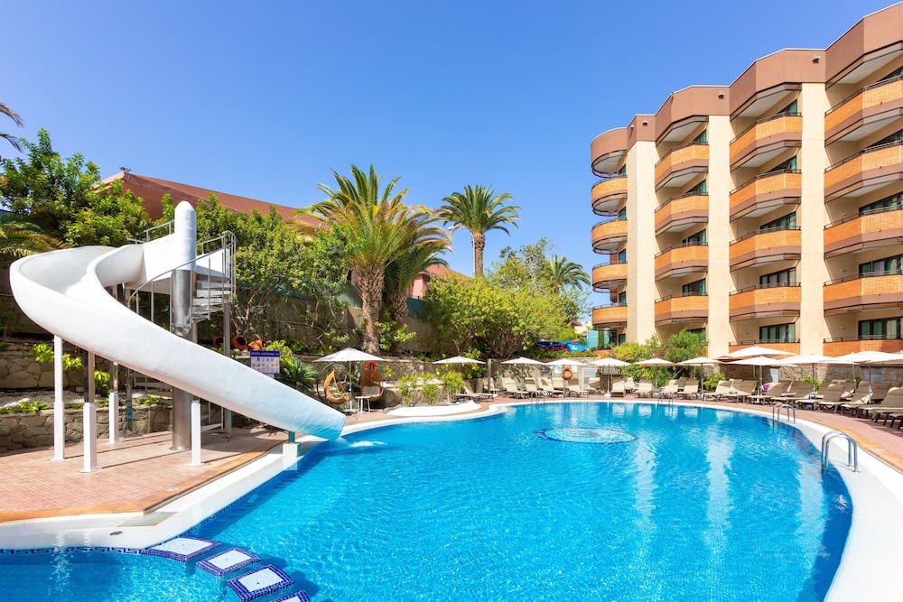 MUR Hotel Neptuno Gran Canaria - Adults Only — Swimming pool in Playa del Ingles, Canary Islands