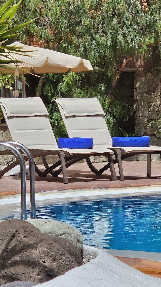MUR Hotel Neptuno Gran Canaria - Adults Only — Swimming pool in Playa del Ingles, Canary Islands