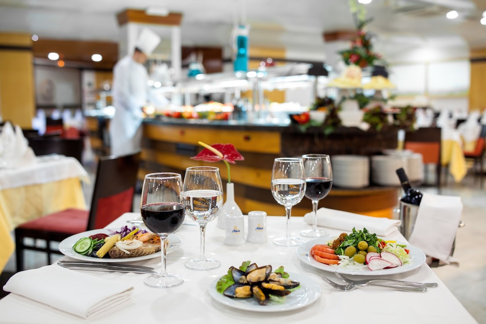 MUR Hotel Neptuno Gran Canaria - Adults Only — Restaurant & bars in Playa del Ingles, Canary Islands