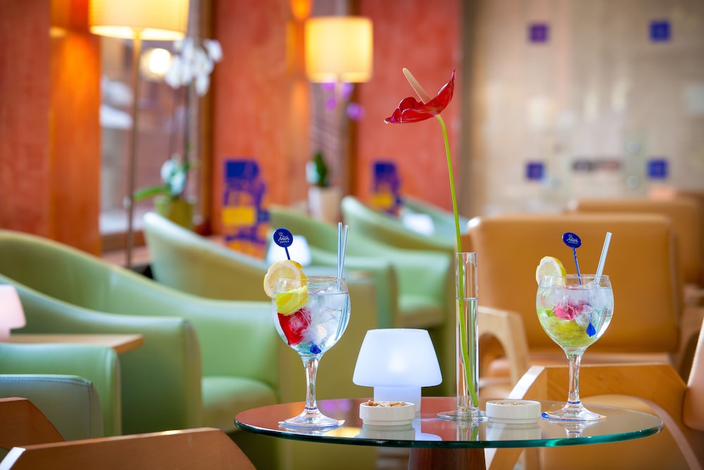 MUR Hotel Neptuno Gran Canaria - Adults Only — Restaurant & bars in Playa del Ingles, Canary Islands