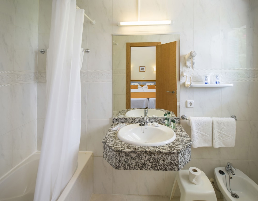 Hotel Osiris Ibiza — Hotel rooms in San Antonio, Balearic Islands