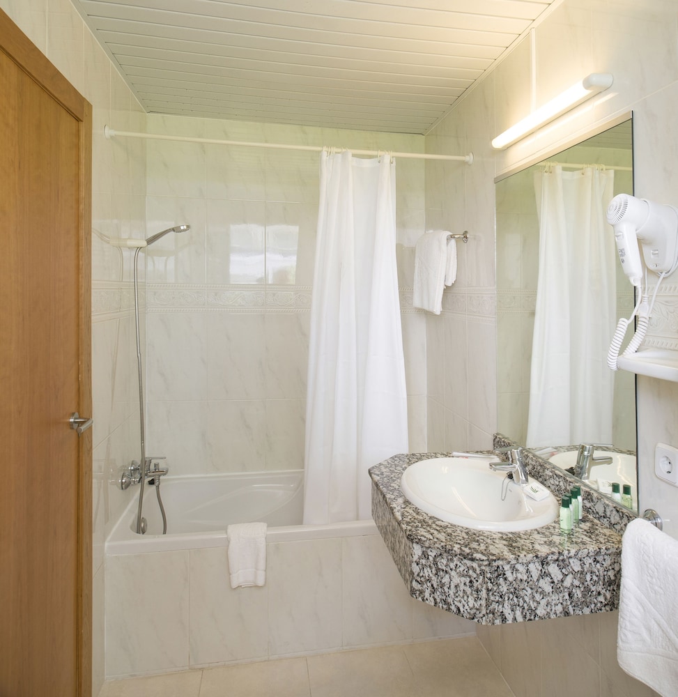 Hotel Osiris Ibiza — Hotel rooms in San Antonio, Balearic Islands