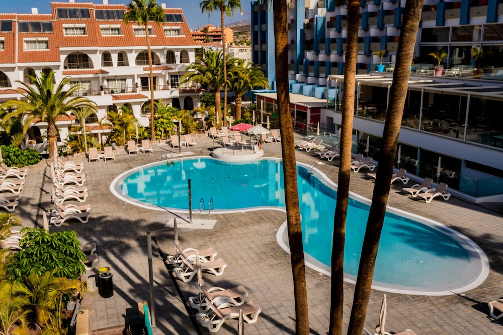 Paradise Park Fun Lifestyle Hotel — Swimming pool in Los Cristianos, Canary Islands