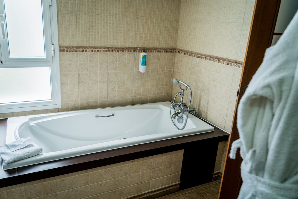 Paradise Park Fun Lifestyle Hotel — Hotel rooms in Los Cristianos, Canary Islands