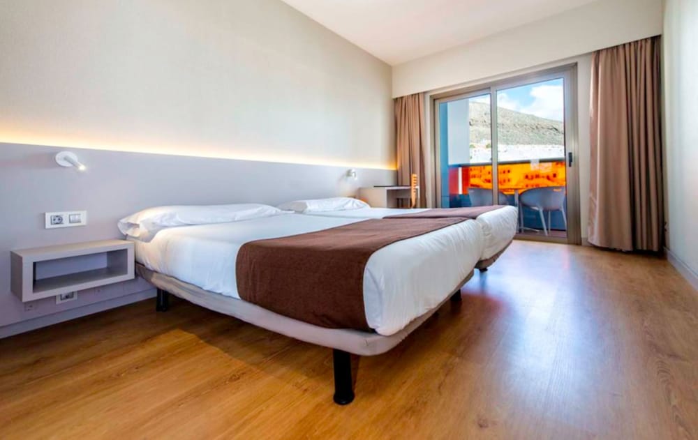 Paradise Park Fun Lifestyle Hotel — Hotel rooms in Los Cristianos, Canary Islands