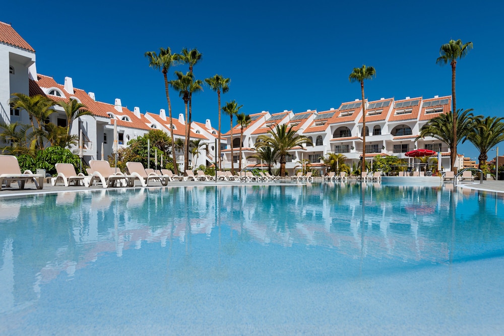 Paradise Park Fun Lifestyle Hotel — Swimming pool in Los Cristianos, Canary Islands