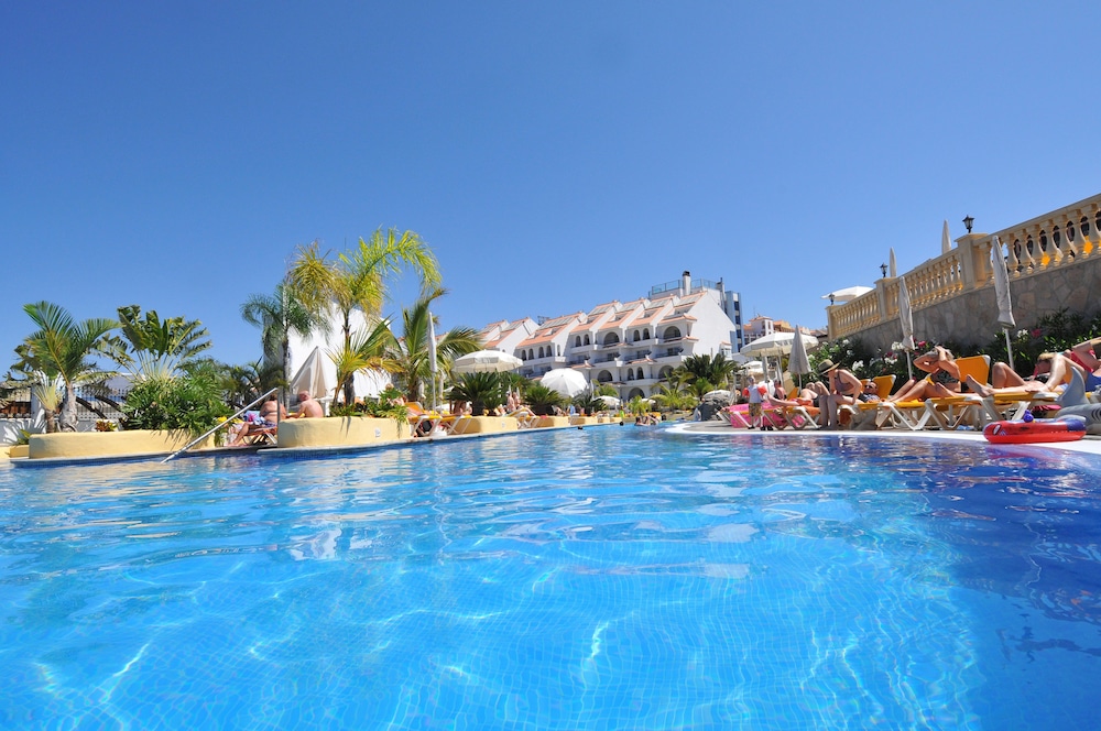 Paradise Park Fun Lifestyle Hotel — Swimming pool in Los Cristianos, Canary Islands