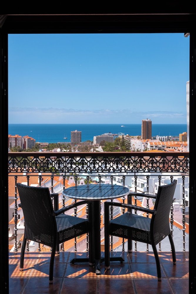 Paradise Park Fun Lifestyle Hotel — Hotel rooms in Los Cristianos, Canary Islands