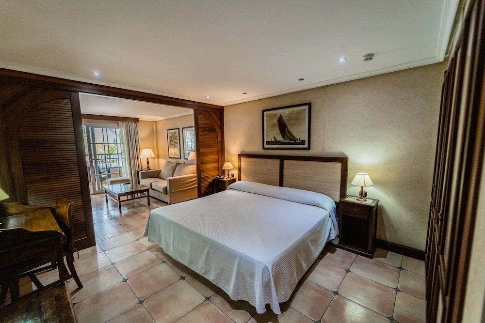 Paradise Park Fun Lifestyle Hotel — Hotel rooms in Los Cristianos, Canary Islands