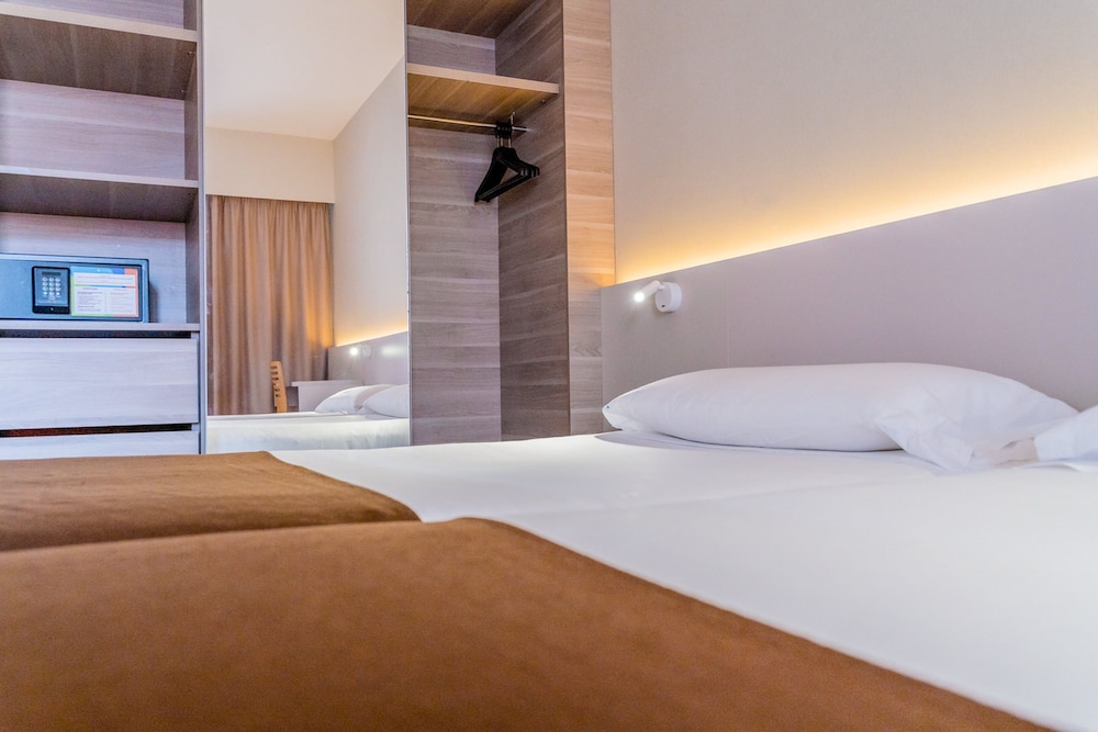 Paradise Park Fun Lifestyle Hotel — Hotel rooms in Los Cristianos, Canary Islands
