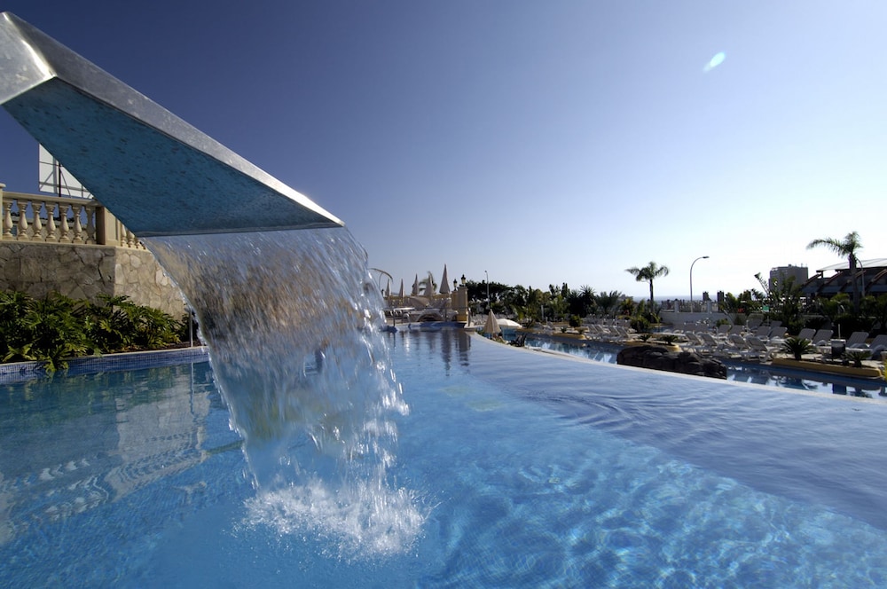 Paradise Park Fun Lifestyle Hotel — Swimming pool in Los Cristianos, Canary Islands