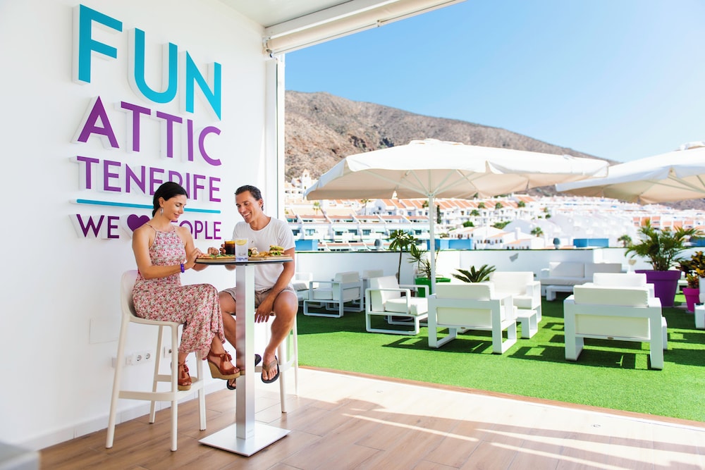 Paradise Park Fun Lifestyle Hotel — Restaurant & bars in Los Cristianos, Canary Islands