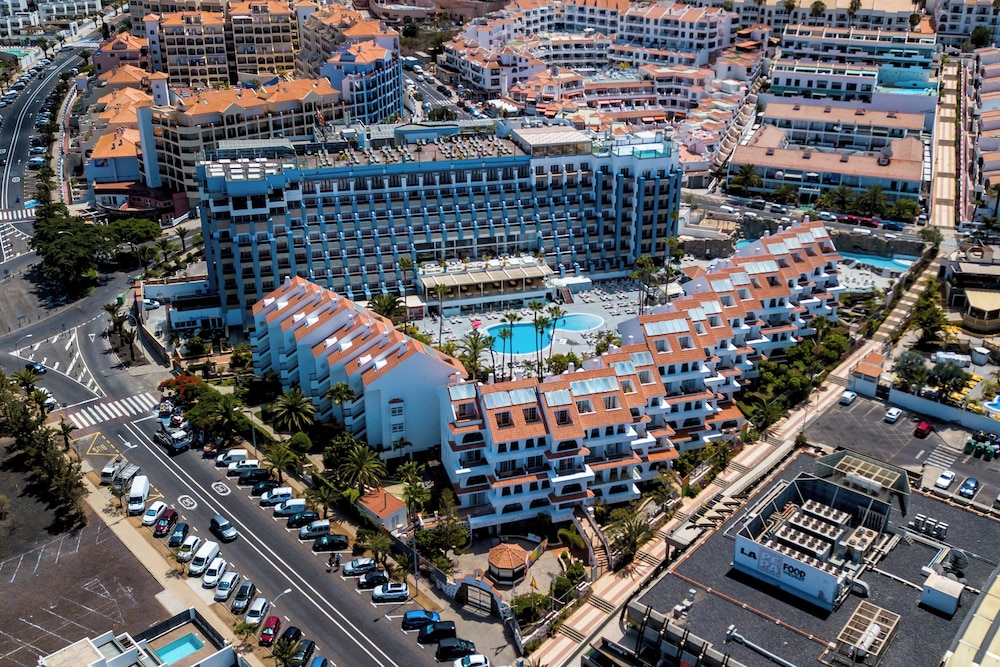 Paradise Park Fun Lifestyle Hotel — Main photo in Los Cristianos, Canary Islands