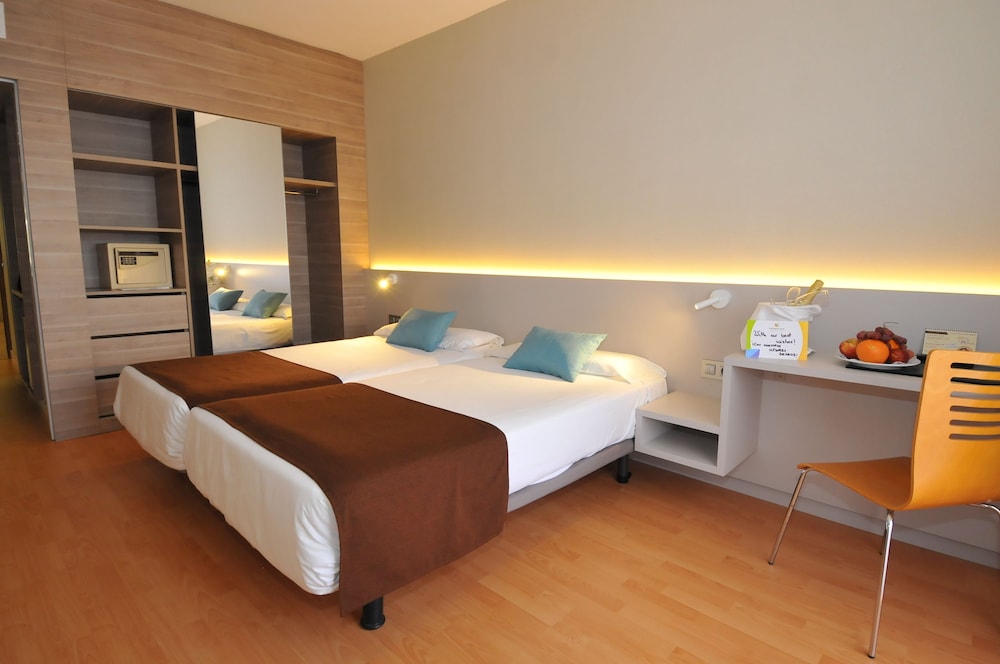Paradise Park Fun Lifestyle Hotel — Hotel rooms in Los Cristianos, Canary Islands