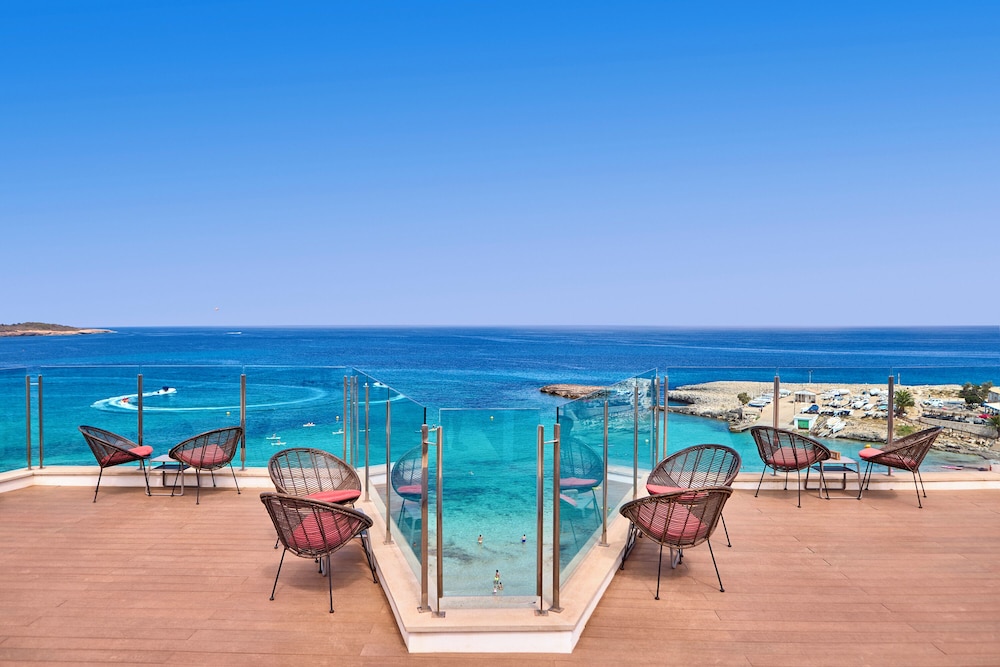 Universal Hotel Perla — Beach in Sa Coma, Balearic Islands