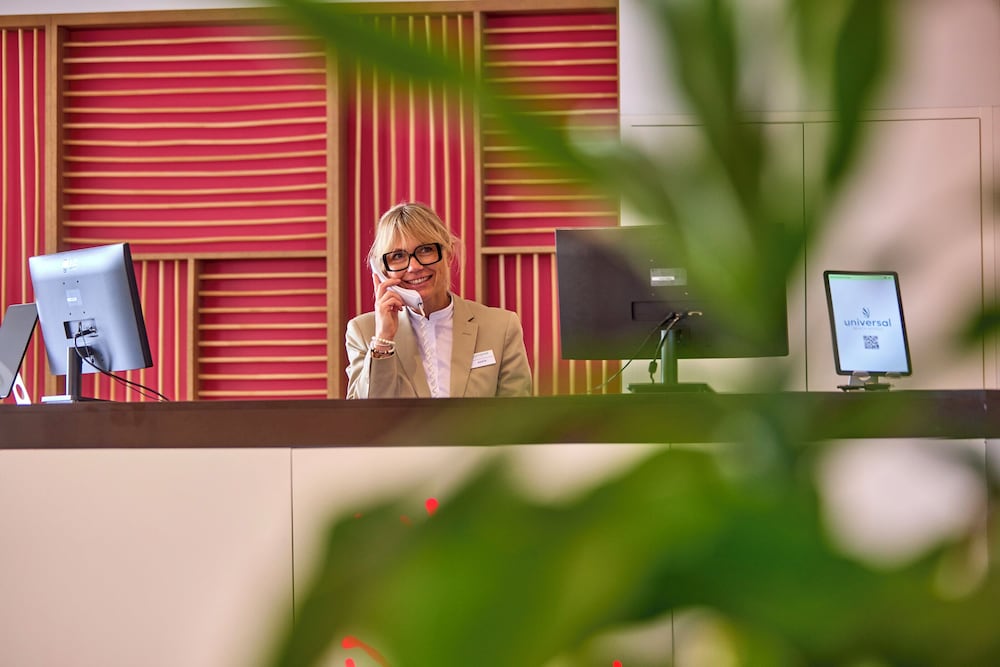 Universal Hotel Perla — Hotel building in Sa Coma, Balearic Islands