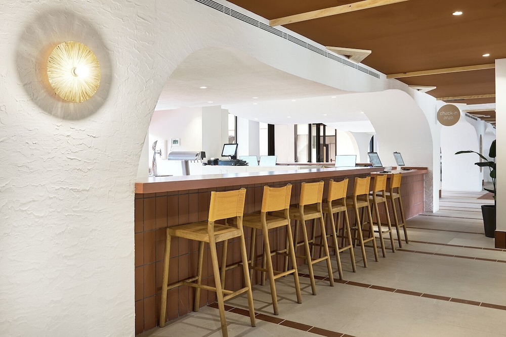 tent Bahia de Palma — Restaurant & bars in Playa de Palma, Balearic Islands