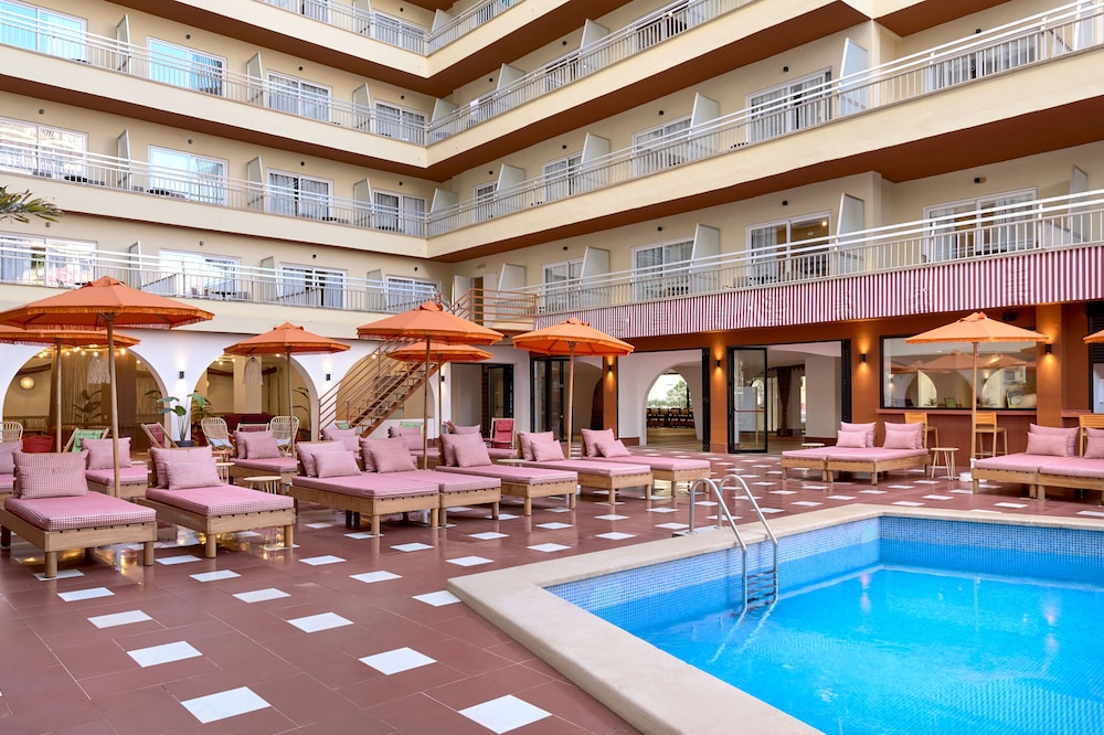 tent Bahia de Palma — Hotel building in Playa de Palma, Balearic Islands