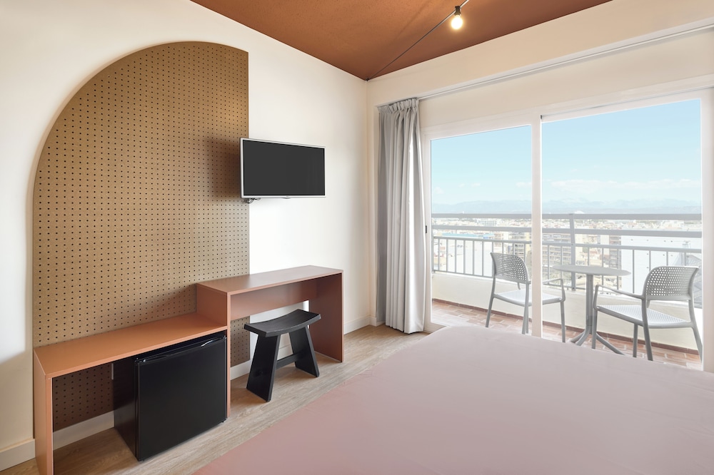 tent Bahia de Palma — Hotel rooms in Playa de Palma, Balearic Islands