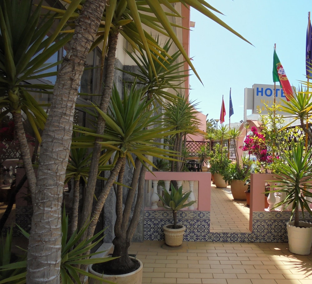Boutique Hotel Marina S Roque — Hotel building in Lagos, Faro