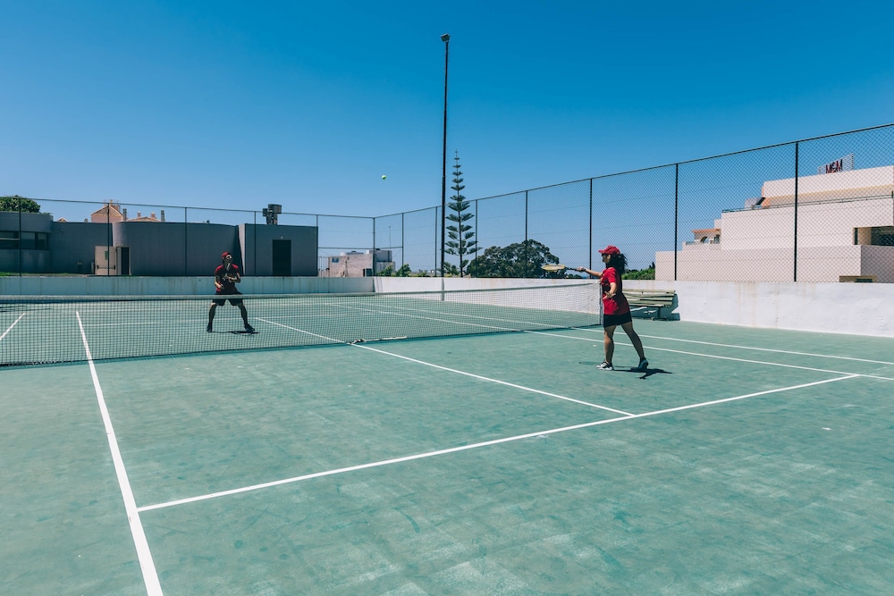 Muthu Oura Praia Hotel — Sports & recreation in Albufeira, Faro