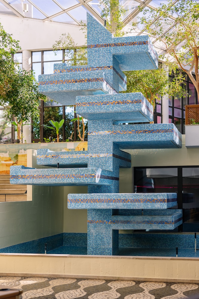 Muthu Oura Praia Hotel — Swimming pool in Albufeira, Faro