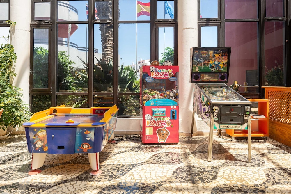 Muthu Oura Praia Hotel — Attractions for children in Albufeira, Faro