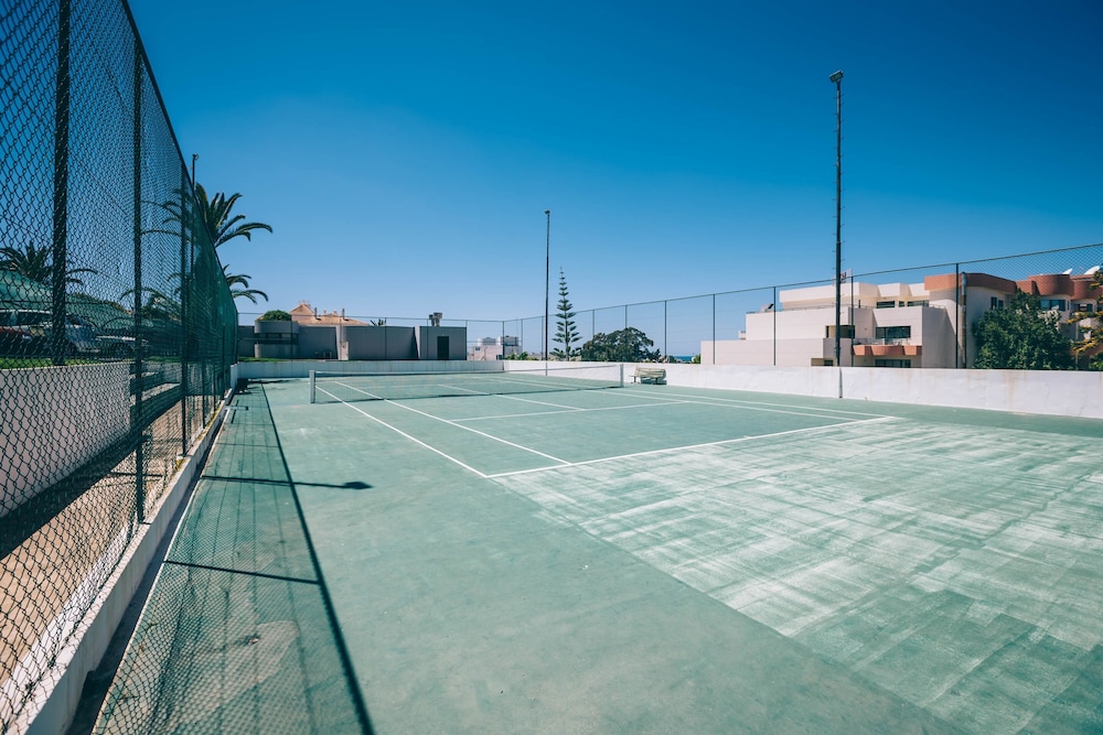 Muthu Oura Praia Hotel — Sports & recreation in Albufeira, Faro