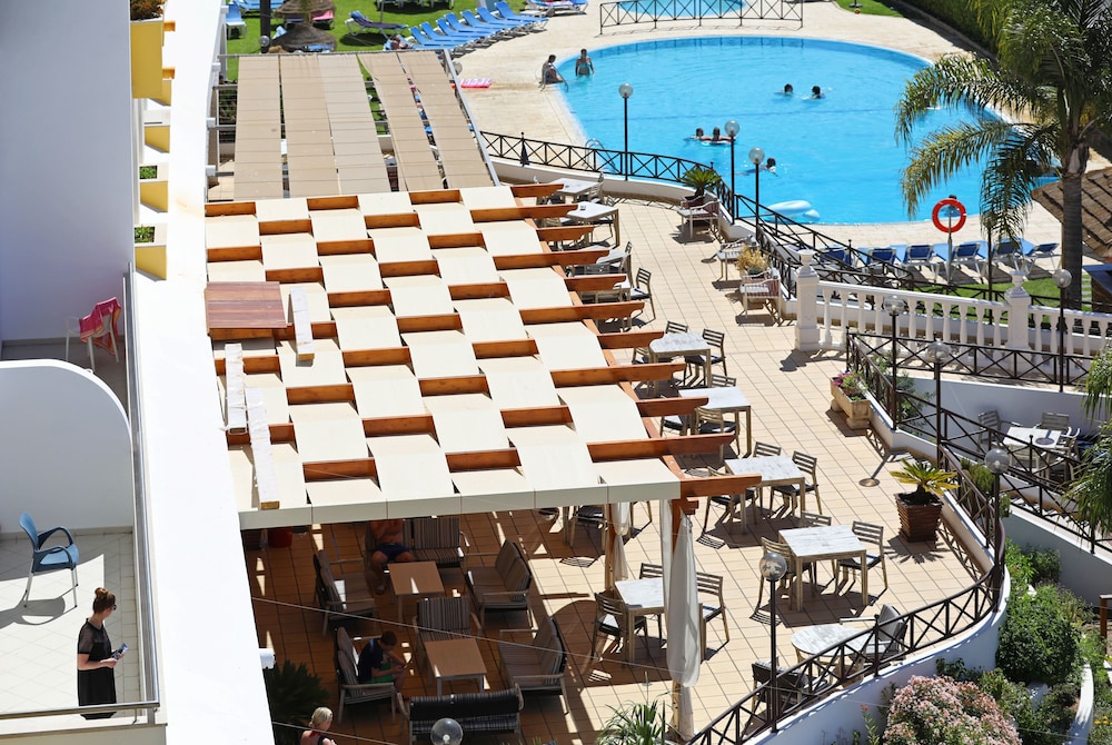 Paladim & Alagoamar Hotels — Swimming pool in Albufeira, Faro