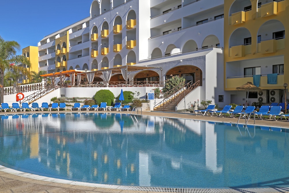 Paladim & Alagoamar Hotels — Swimming pool in Albufeira, Faro