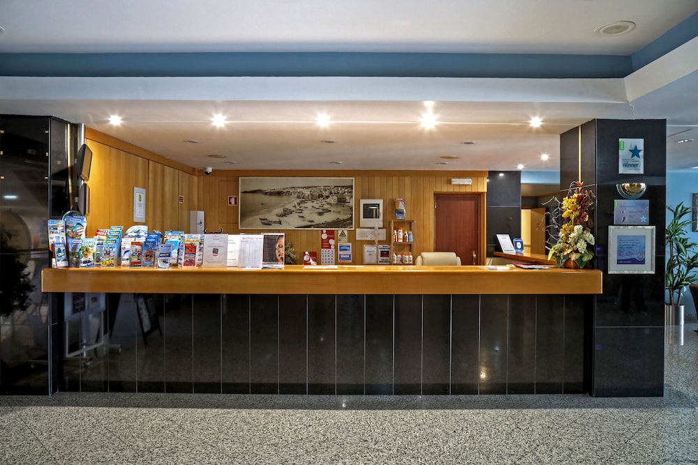Paladim & Alagoamar Hotels — Hotel building in Albufeira, Faro